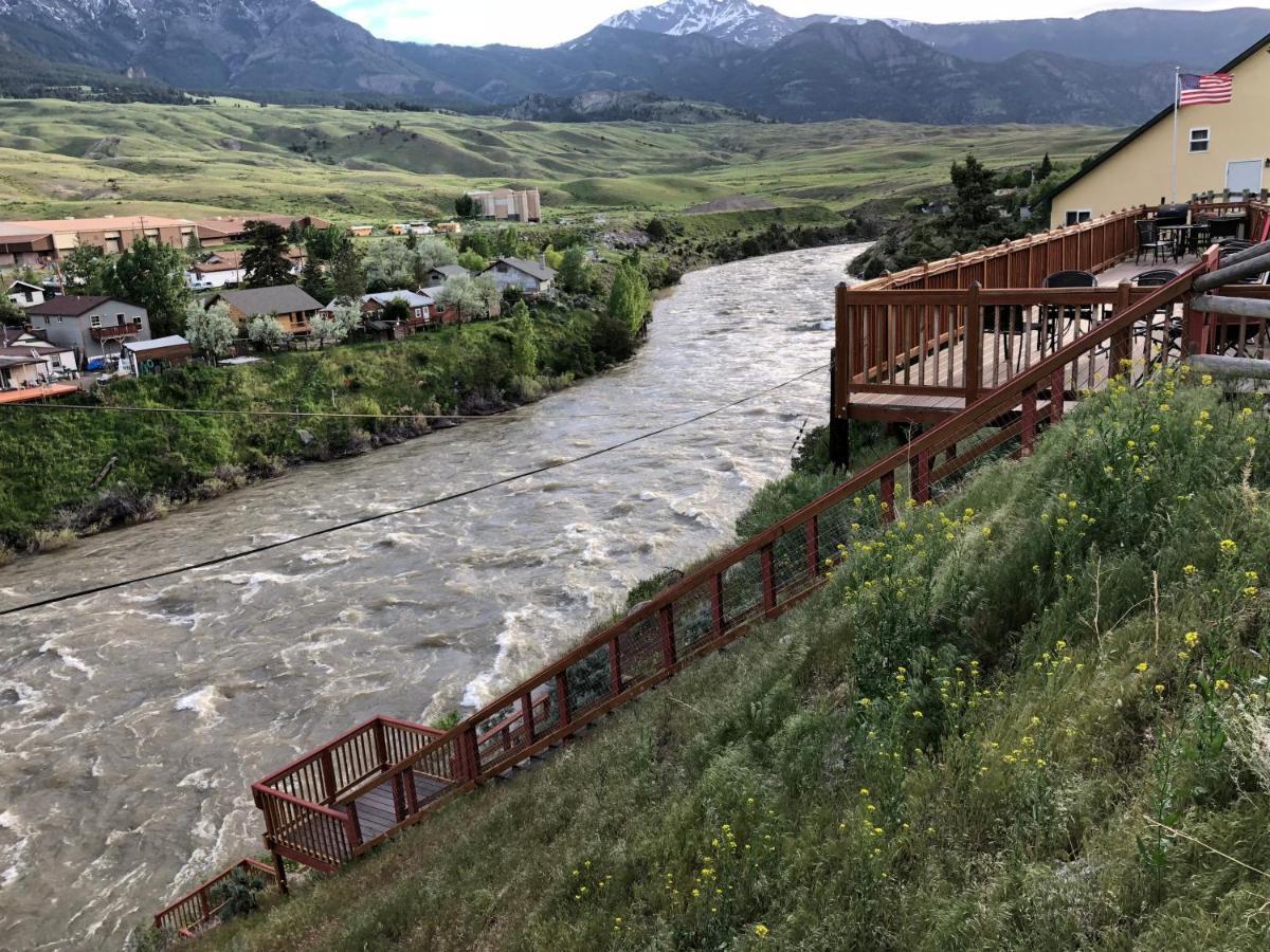 גרדינר Yellowstone Riverside Cottages מראה חיצוני תמונה